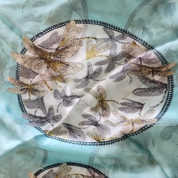 100% Silk Dragonfly Scarf – 24” x 67” NWT - Picture 4 of 7